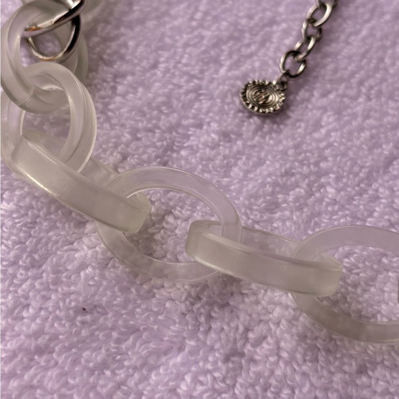 RJ Graziano Clear Frosted Chain Link Necklace. - Picture 7 of 11